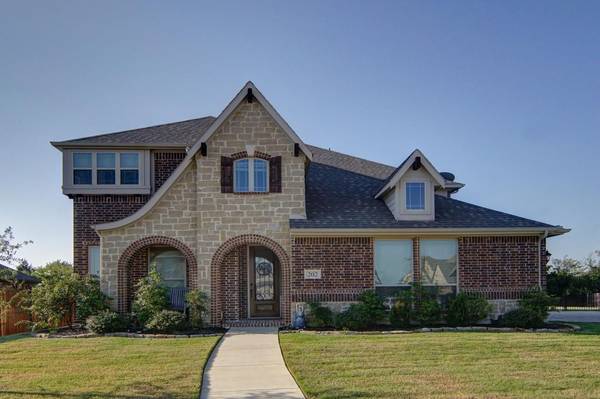 202 Iris Drive, Midlothian, TX 76065