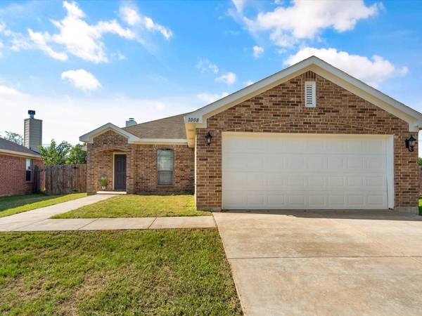 1008 Trinidad Drive, Fort Worth, TX 76140