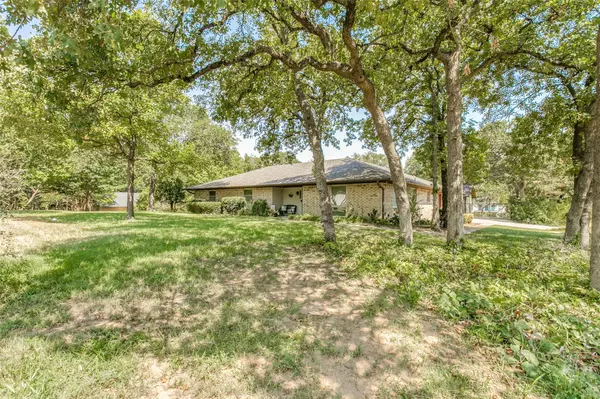 Keller, TX 76248,1129 Oakwood Circle