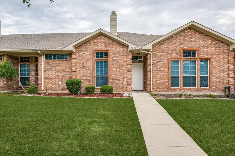 1610 Poinsettia Boulevard, Denton, TX 76208