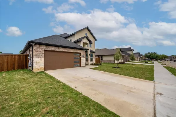 Little Elm, TX 75068,1071 Lake Trail Drive