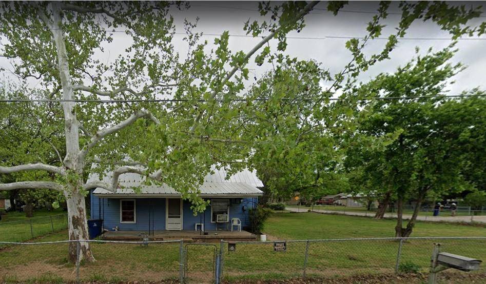 104 Greathouse Street, Bridgeport, TX 76426