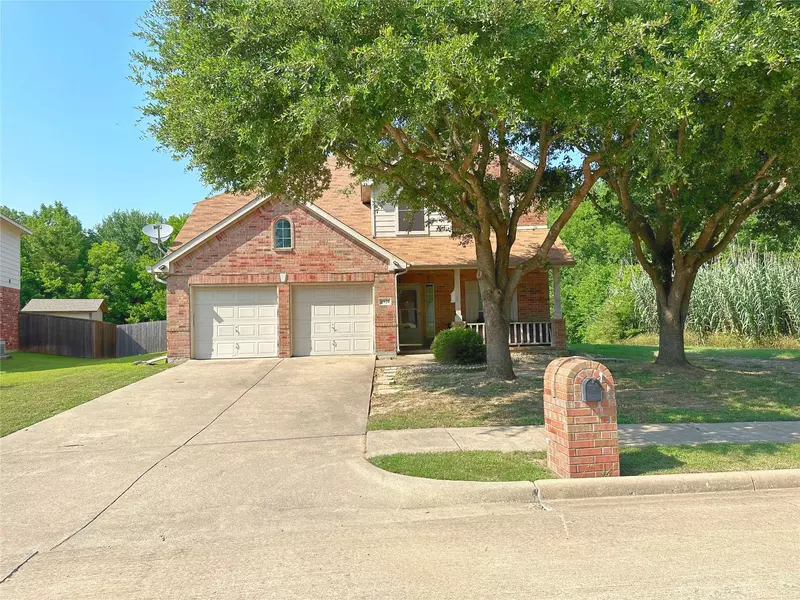 4921 Kingfisher Lane, Mesquite, TX 75181