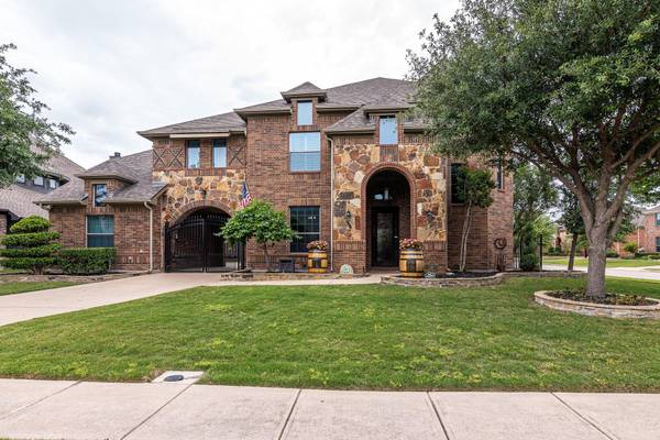 319 Hidden Cove Court, Keller, TX 76248