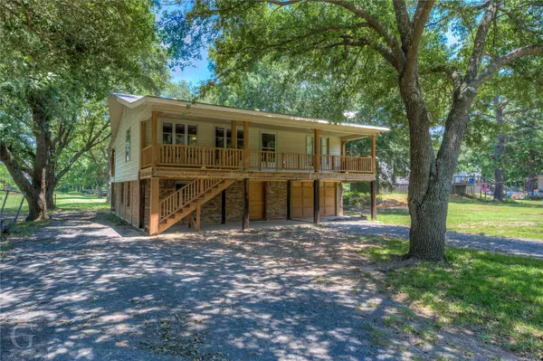 10482 Ferry Lake School Road, Oil City, LA 71061