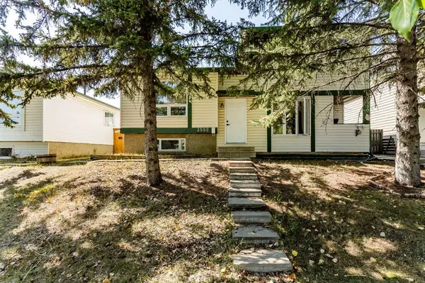 Calgary, AB T2W5B1,3552 Cedarille DR SW