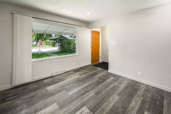 Calgary, AB t2k3p7,6008 thornburn DR NW