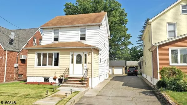 52 E Curtis St, Linden City, NJ 07036