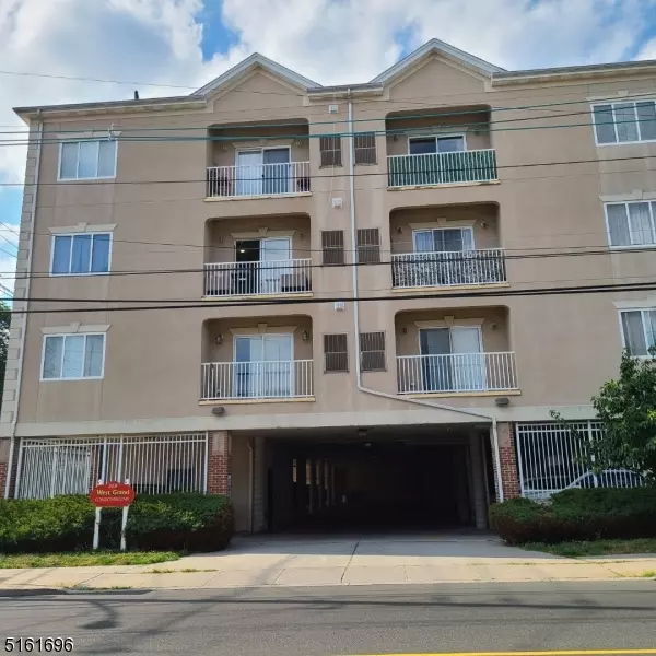 349 W Grand St #306, Elizabeth City, NJ 07202