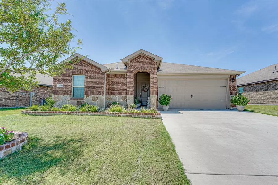 1320 Lowhill Drive, Royse City, TX 75189