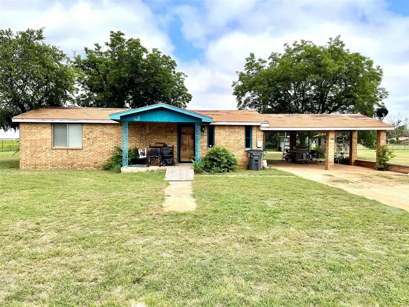 611 Robins Avenue, Rule, TX 79547