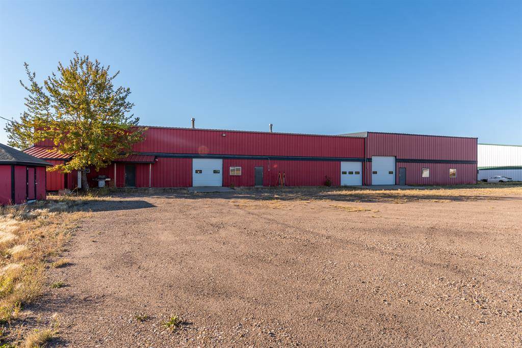 Lloydminster, AB T9V 0W2,8439 70 ST