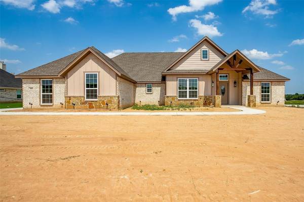 3000 Westfork Way, Springtown, TX 76082