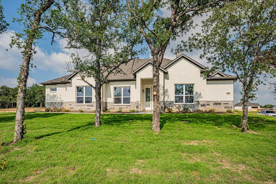 187 Lucky Ridge Lane, Boyd, TX 76023