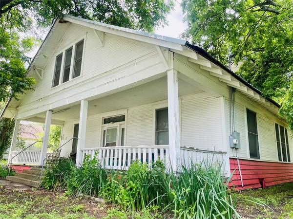 207 S Avenue H,  Clifton,  TX 76634