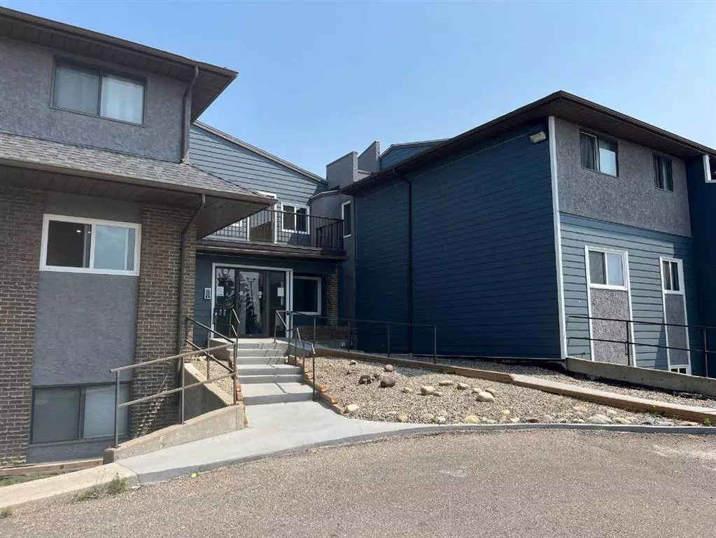 Lethbridge, AB T1K 5H9,3910 23 AVE S #207