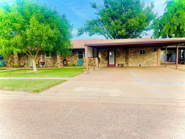 Munday, TX 76371,1010 N Cedar Avenue