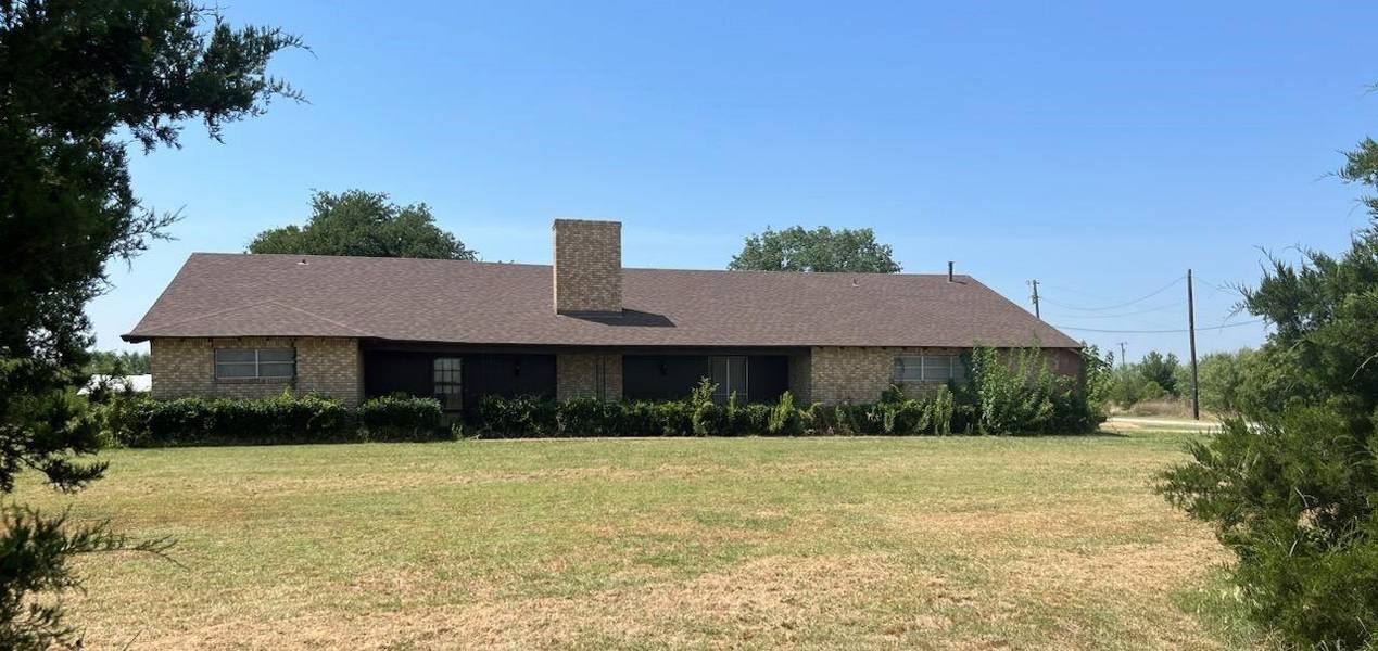 1586 Riley Road, Axtell, TX 76624