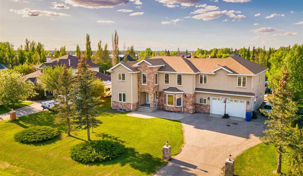Chestermere, AB T1X 1A9,713 East Lakeview RD