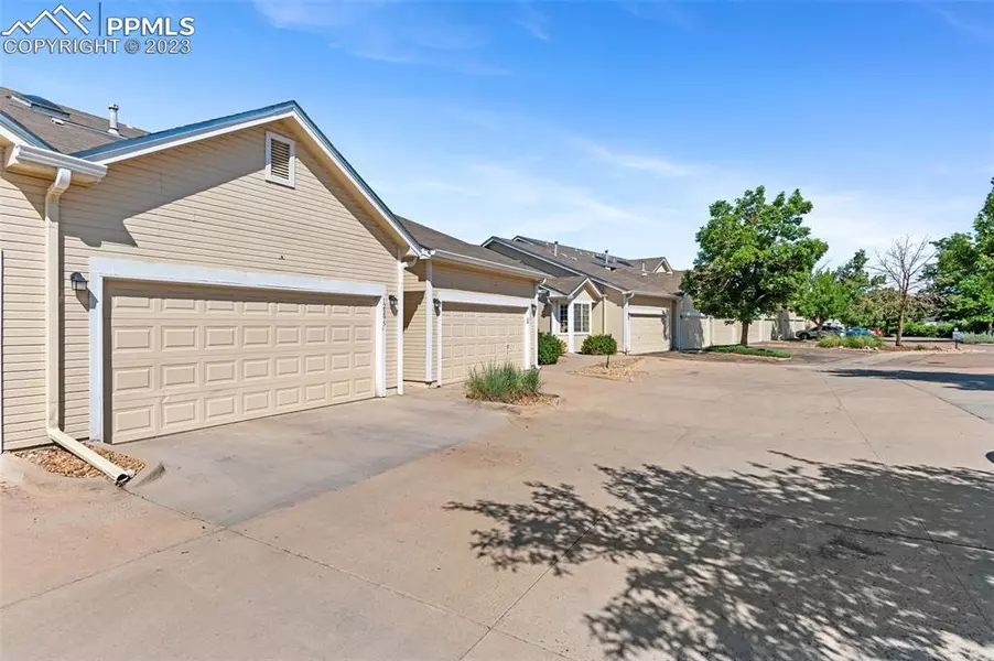 12295 E 2nd DR, Aurora, CO 80011