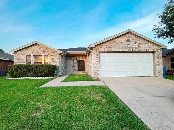 3902 Evinrude Drive, Rowlett, TX 75088