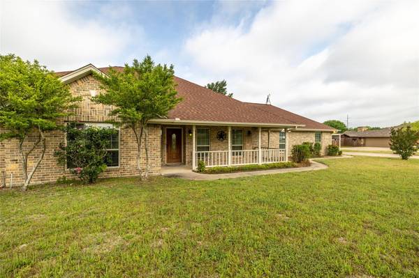 811 Black Champ Road,  Waxahachie,  TX 75167