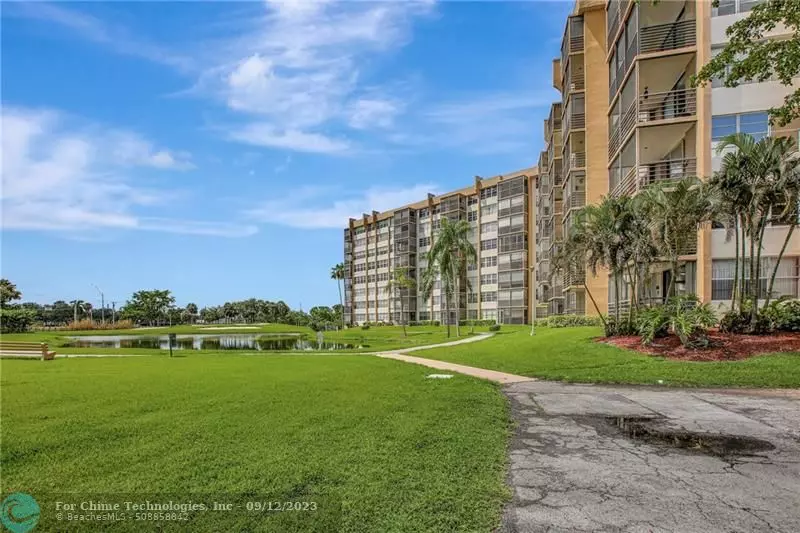 Pembroke Pines, FL 33026,1200 St Charles Place  #404