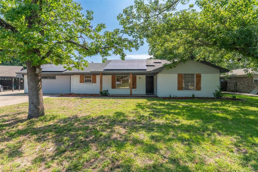 2809 Mccarley Drive, Commerce, TX 75428