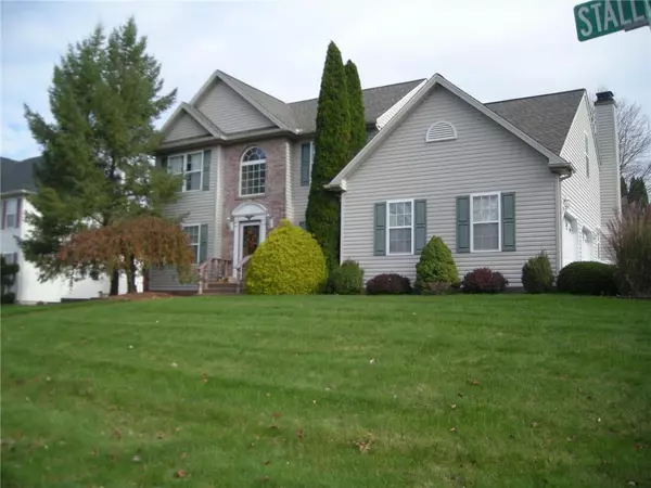 513 Stallion Drive, Upper Macungie Twp, PA 18106