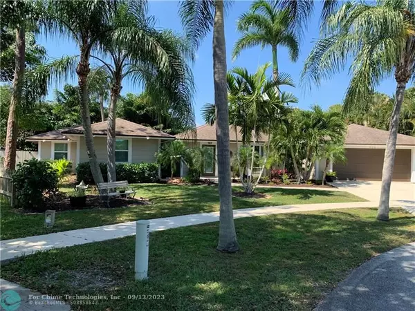 Jupiter, FL 33458,906 Elm Cir