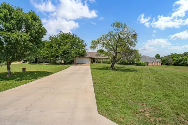 Weatherford, TX 76086,106 Marys Lane