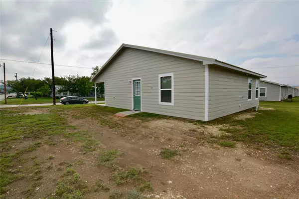 Goldthwaite, TX 76844,809 Hutchings