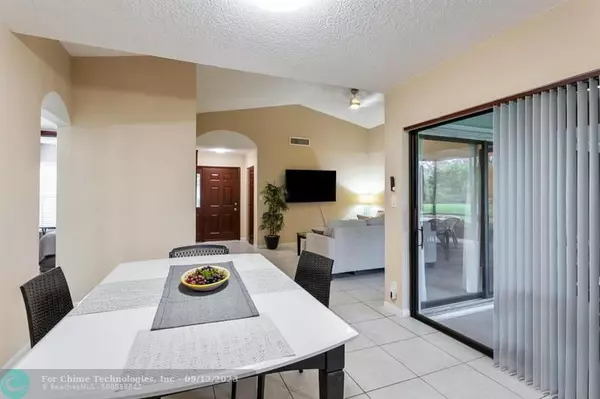 Deerfield Beach, FL 33442,3064 Deer Creek Lake Shore Dr  #1