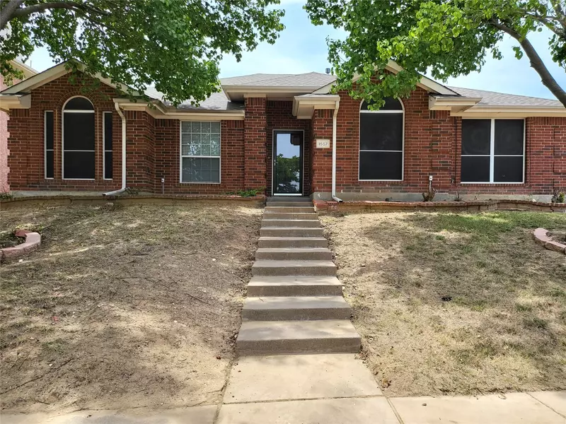 1557 Warwick Drive, Lancaster, TX 75134