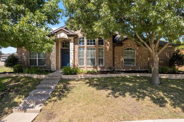 1085 Hidden Lakes Way, Rockwall, TX 75087