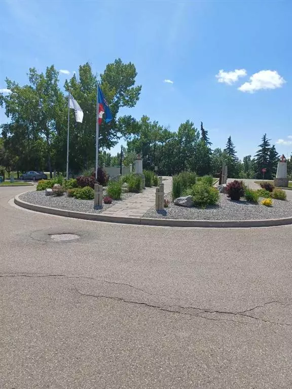 Sylvan Lake, AB T4S 1E9,116 marina bay court CT