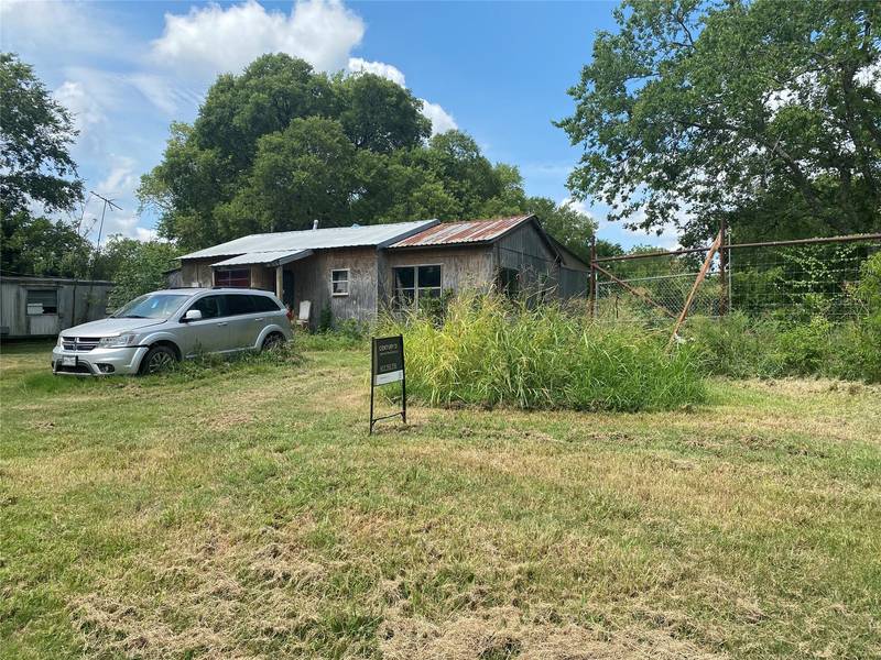 306 N 5th Street, Quinlan, TX 75474