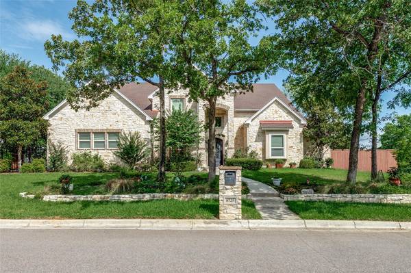 8725 Racquet Club Drive,  Fort Worth,  TX 76120