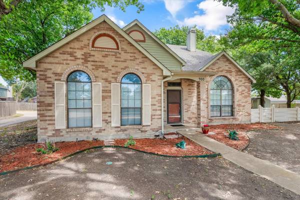 900 Weaver Street, Cedar Hill, TX 75104