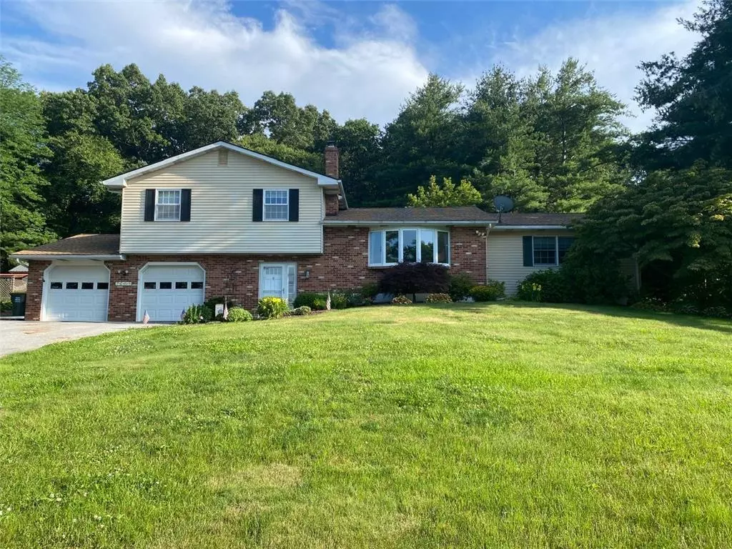 New Tripoli, PA 18066,7684 Hilltop Court