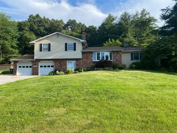 New Tripoli, PA 18066,7684 Hilltop Court