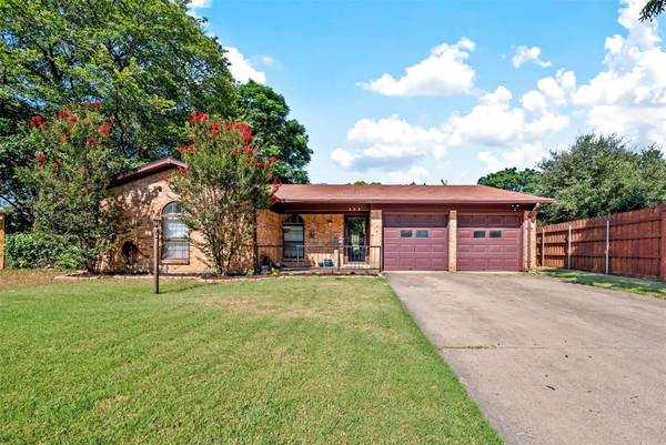 205 Bowles Drive, Hurst, TX 76053