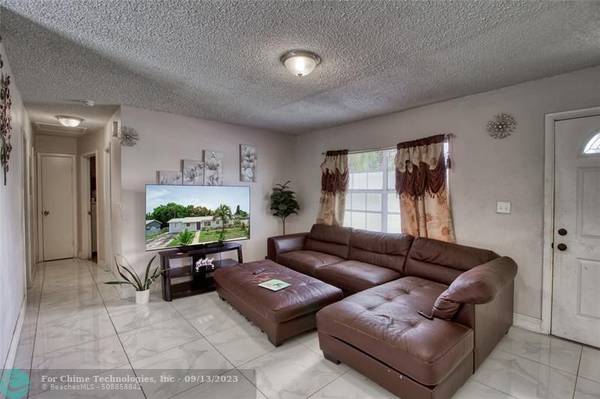 Deerfield Beach, FL 33441,530 SW 11th St