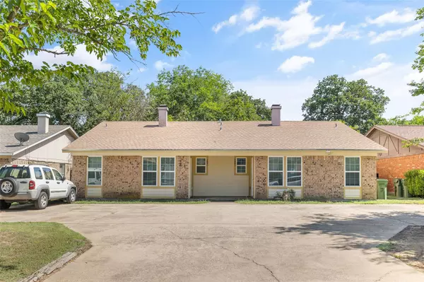 528 W Cedar Street, Arlington, TX 76011