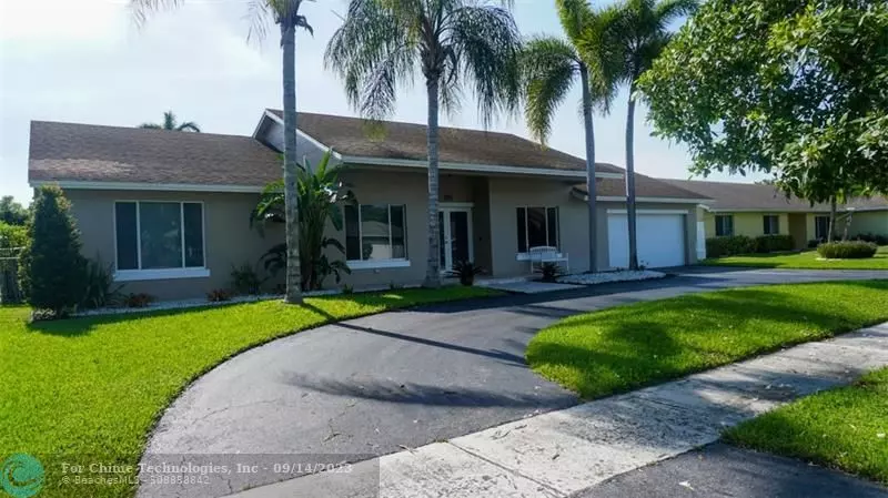 1860 SW 68th Ave, Plantation, FL 33317