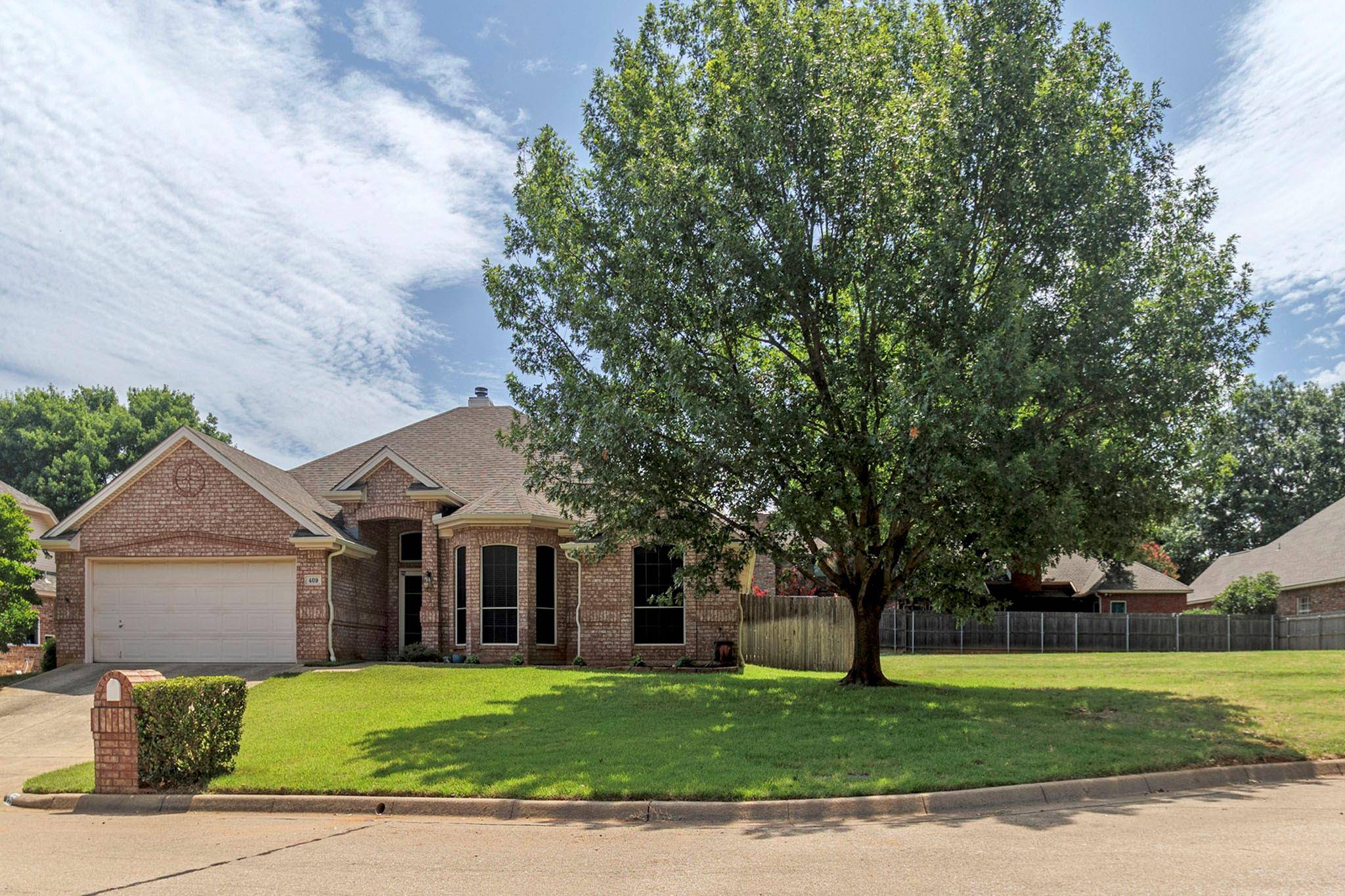 Arlington, TX 76013,409 Bryce Lane