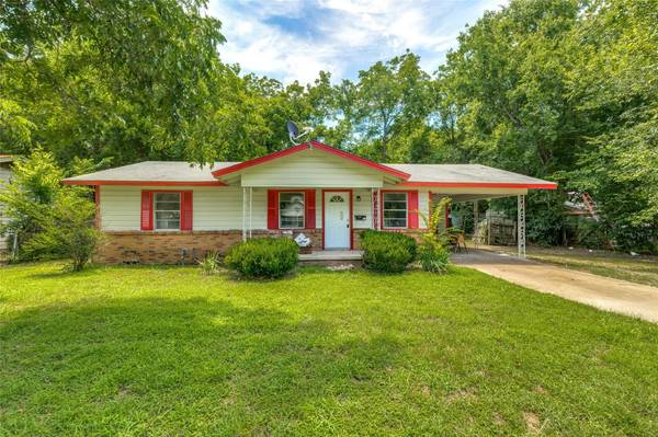 407 W Overlook Drive, Kerens, TX 75144