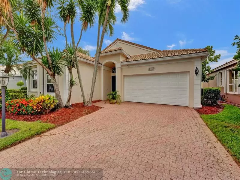 23390 Torre Cir, Boca Raton, FL 33433