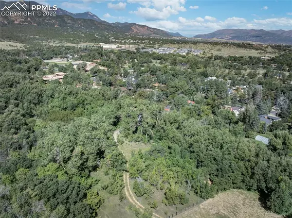 Colorado Springs, CO 80906,23 Thomas LN