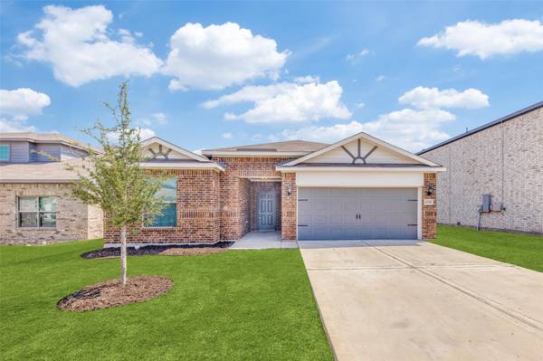 2014 Churchill Downs Drive, Seagoville, TX 75159